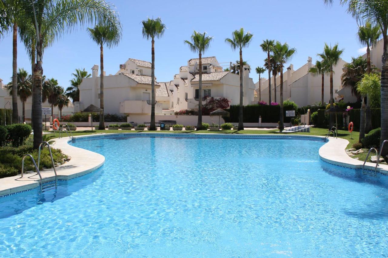 Marbella Beach Front House cheapest offer for the villa beach front amazing beach clubs, close drive to Golf courses