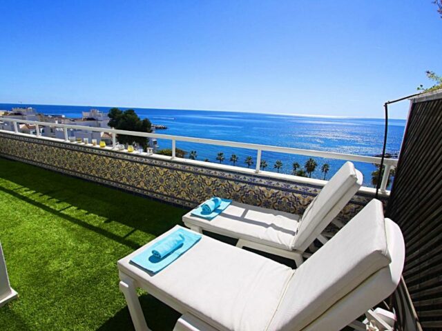 Best Unique beachfront Penthouse Marbella Center 400m2 cheap offer for luxury penthouse in the center of Marbella
