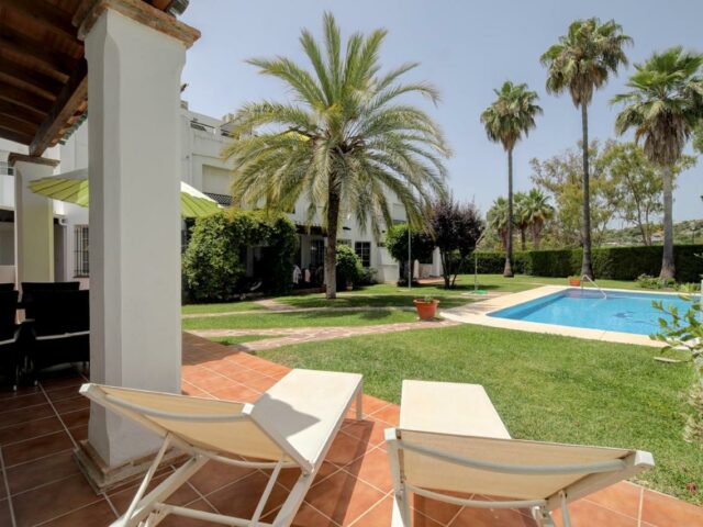 3 bed Modern House Marbella - Direct Pool Access low price house for rent in Marbella with swimming pool. Big apartment for cheap Holiday