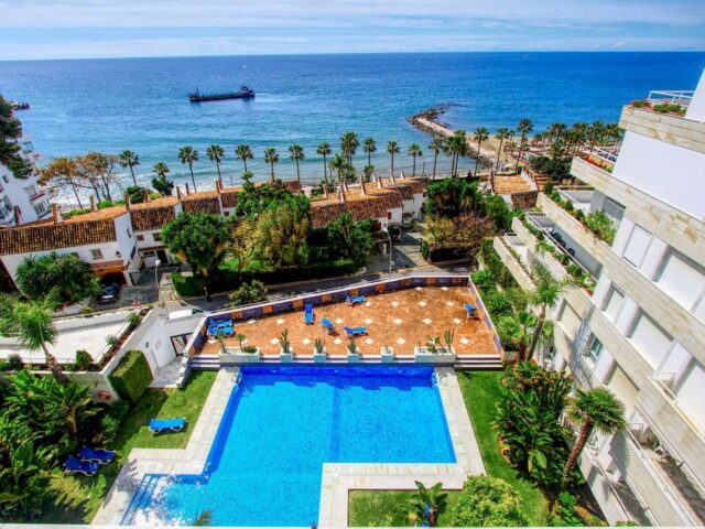 Best Unique beachfront Penthouse Marbella Center 400m2 cheap offer for luxury penthouse in the center of Marbella