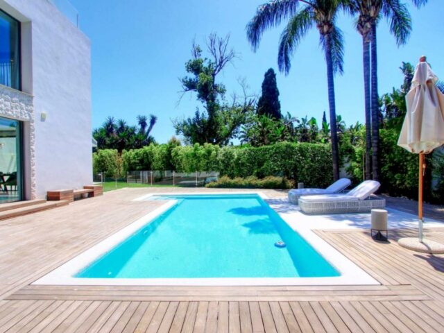 New modern luxury villa in Puerto Banus is for a low price rent in Puerto Banus Marbella with SPA, sauna and swimming pool. Best offer
