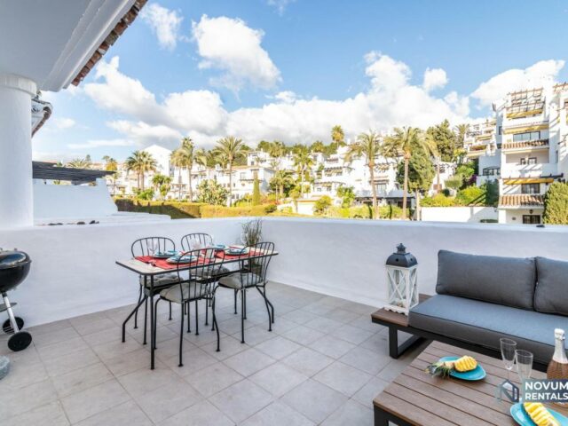 Luxury 2-Bedroom Duplex - SEA VIEWS & PRIME LOCATION amazing property with swimming pool in Puerto Banus in Marbella for families and couples