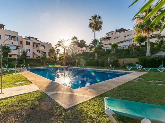 Apartment with Views in Elviria, Marbella