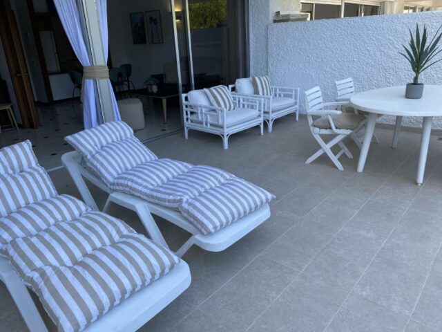 Apartamentos muy luminosos con grandes terraza is amazing place to stay for a family vocation, next to the beach, first line, cheap apartment