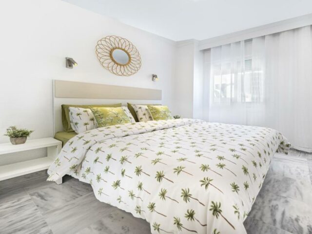 Modern 2 Bed Marbella Apartment Near Golf and Puerto Banus